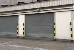 New York Garage Doors Store New York, NY 212-918-5412 - rolling-garage-side
